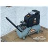 Image 3 : MCGRAW 8 GALLON PORTABLE AIR COMPRESSOR