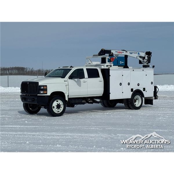 2022 INTERNATIONAL CV515 CREW CAB SERVICE TRUCK