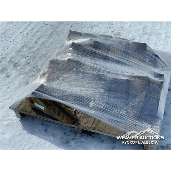 QTY OF EXCAVATOR DIGGING BUCKET TEETH