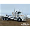 Image 2 : 2021 PETERBILT 367 TRI/A SLEEPER TRUCK TRACTOR