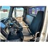 Image 8 : 2006 FREIGHTLINER M2 106 T/A ROLL-OFF TRUCK