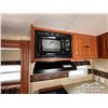 Image 22 : 2010 FOREST RIVER WILDWOOD 28 FT. TRAVEL TRAILER