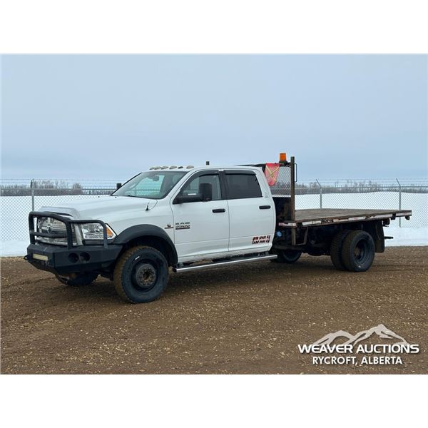 2013 DODGE RAM 5500HD CREW CAB FLATBED TRUCK