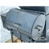 Image 9 : (1) BROIL KING BARBEQUE & (1) TREAGER SMOKER
