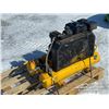 Image 4 : DEWALT D55270 AIR COMPRESSOR