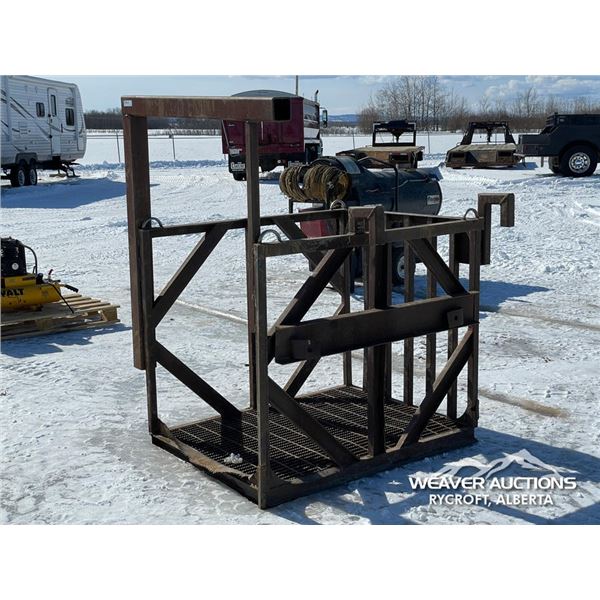 STEEL GRATING WORK PLATFORM