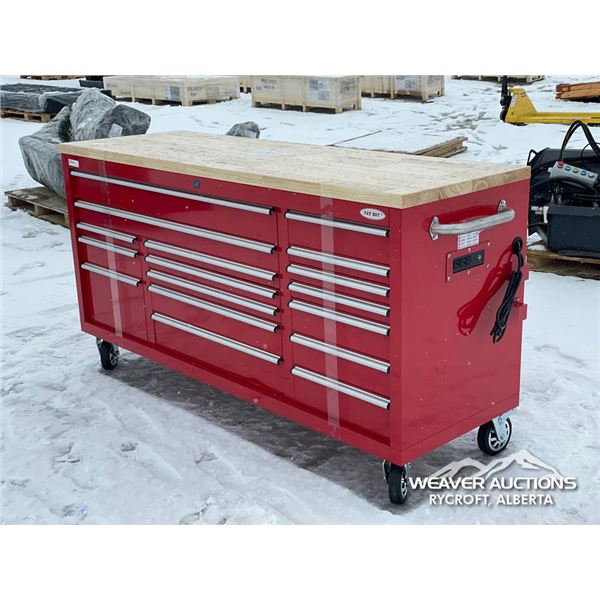 ROLLING 17 DRAWER TOOL BOX