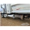 Image 80 : 2010 PETERBILT 367 TRI DRIVE SLEEPER DUMP TRUCK