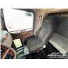 Image 9 : 2010 PETERBILT 367 TRI DRIVE SLEEPER DUMP TRUCK