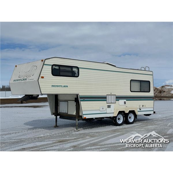 1995 RUSTLER 22 FT. RWH220 FIFTH WHEEL TRAILER