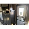 Image 35 : 2018 IMAGINE 2600R T/A 26 FT. TRAVEL TRAILER