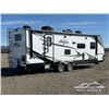 Image 5 : 2018 IMAGINE 2600R T/A 26 FT. TRAVEL TRAILER