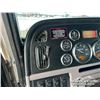 Image 18 : 2015 PETERBILT 389 T/A SLEEPER TRUCK TRACTOR