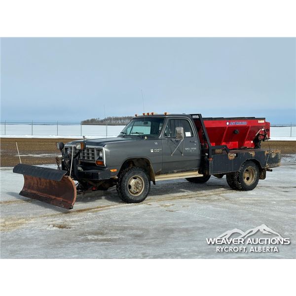 1985 DODGE RAM D350 ROYAL SE PLOW & SAND TRUCK