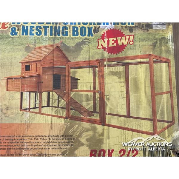 WOODEN CHICKEN RUN SHELTER