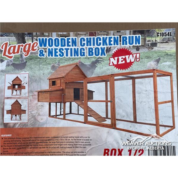 WOODEN CHICKEN RUN SHELTER