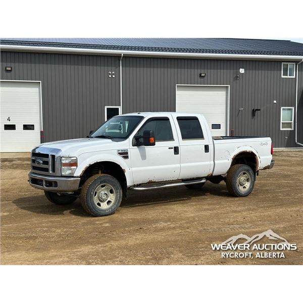 2008 FORD F350 XLT CREW CAB PICKUP