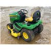 Image 4 : 2014 JOHN DEERE X320 RIDE ON LAWN TRACTOR