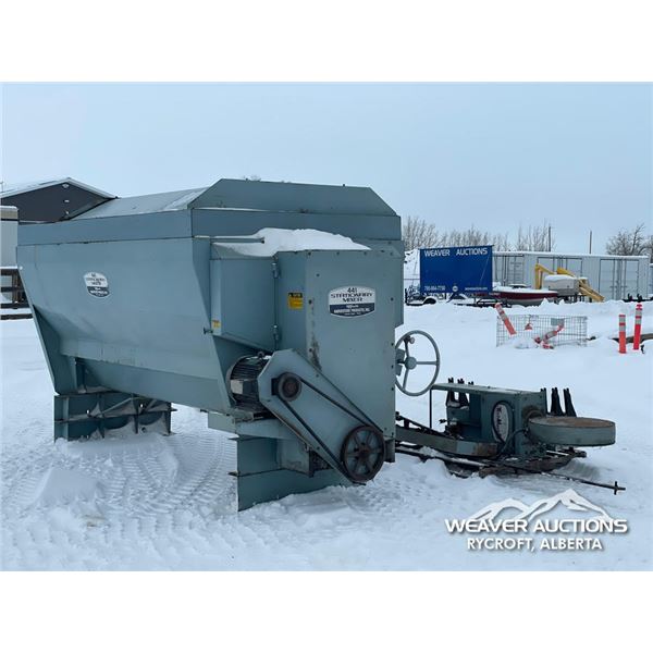 WESTERN HARVESTORE STATIONARY FEED MIXER
