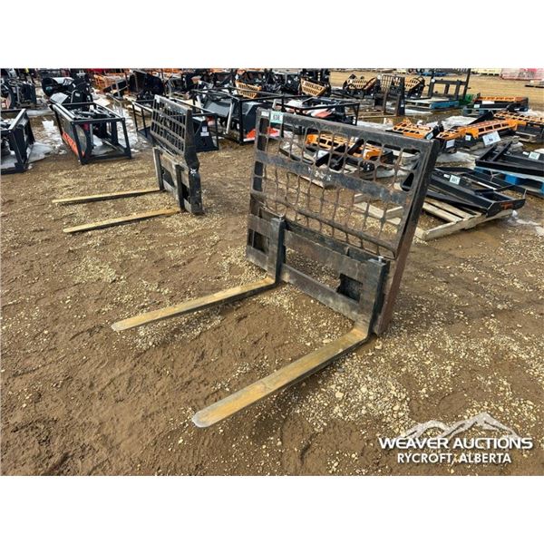 2012 BOBCAT SKID STEER PALLET FORKS