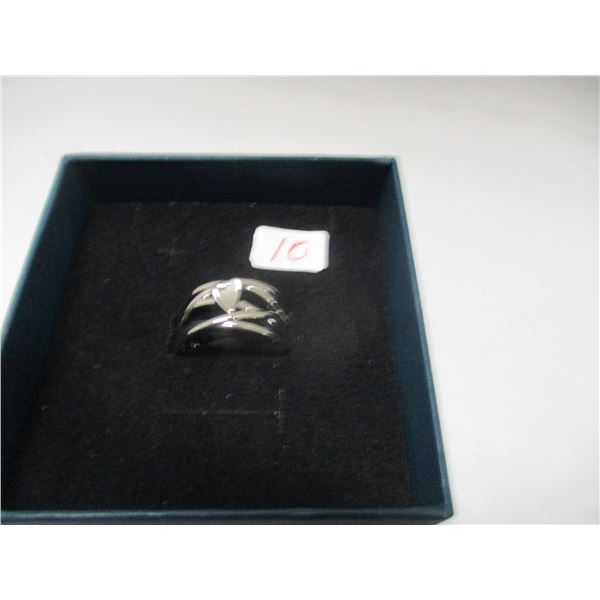 LADIES 925 SILVER HEART RING (SIZE 10)