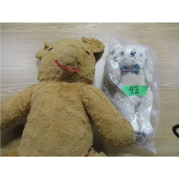 BOX C/W 2 BEARS (1 VERY OLD)