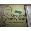 Image 1 : RIVERSIDE FAMILY BIBLE