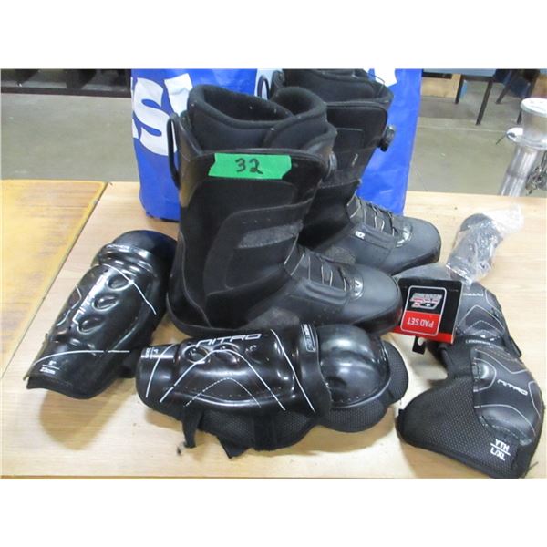 SNOW BOARD BOOTS (SIZE 10)
