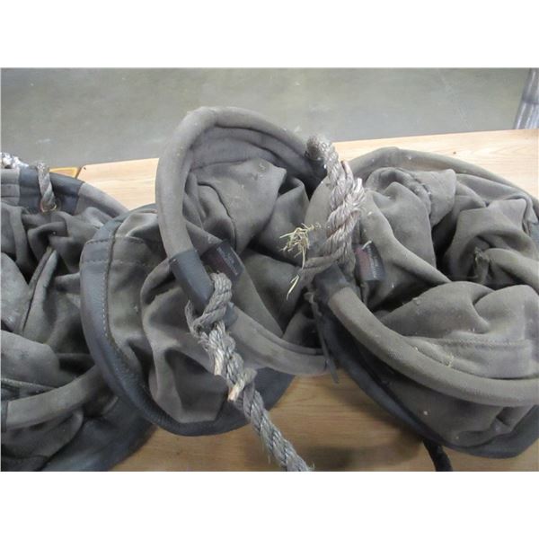 BOX C/W HORSE FEEDING BAGS