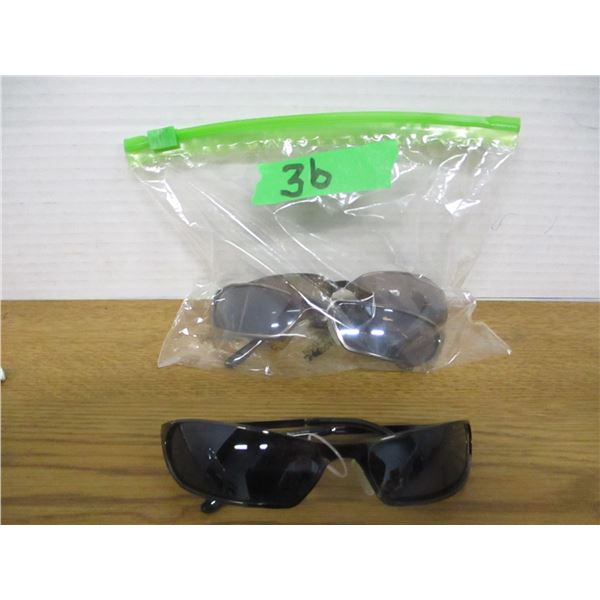 NEW:  BAG C/W 3 PAIR SUNGLASSES