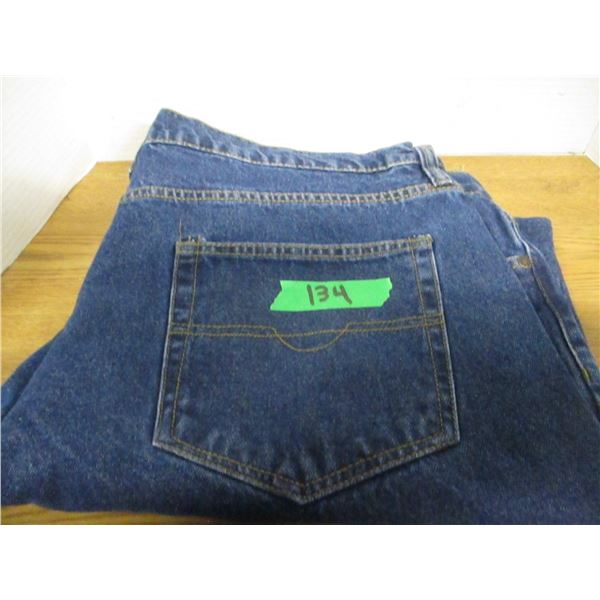 NEW:  MOUNTAIN RIDGE BLUE DENIM JEANS (SIZE 44W X 31L)
