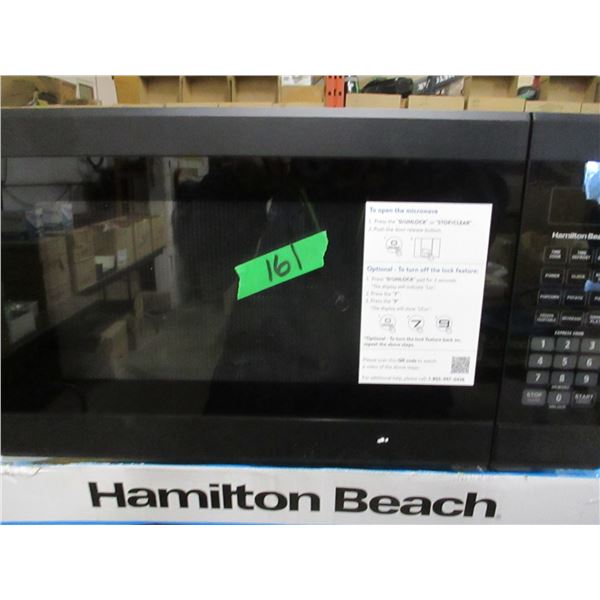 FREIGHT RETURN (AS IS):  HAMILTON BEACH MICROWAVE (1500 WATT)