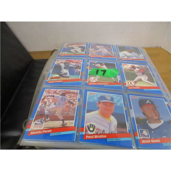 COLLECTABLE:  BINDER C/W ASSORTED BASEBALL CARDS
