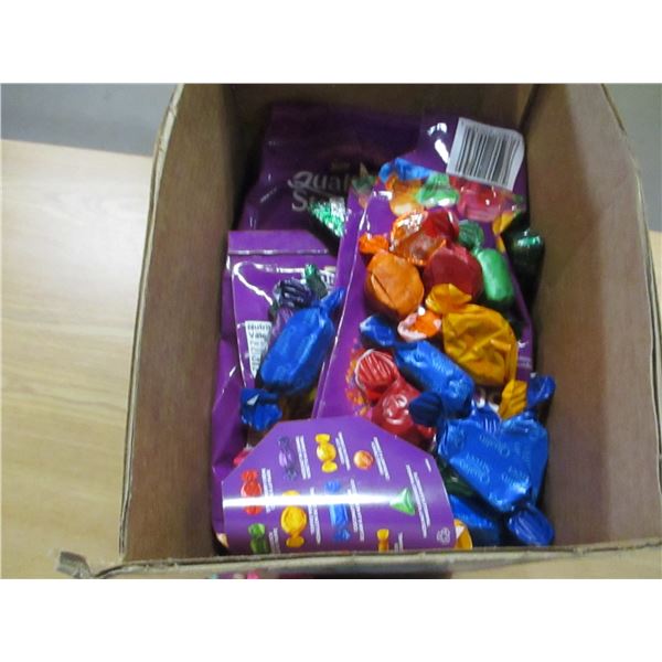 BOX C/W APPROX 3 - 4 LBS OF ASSORTED CANDY