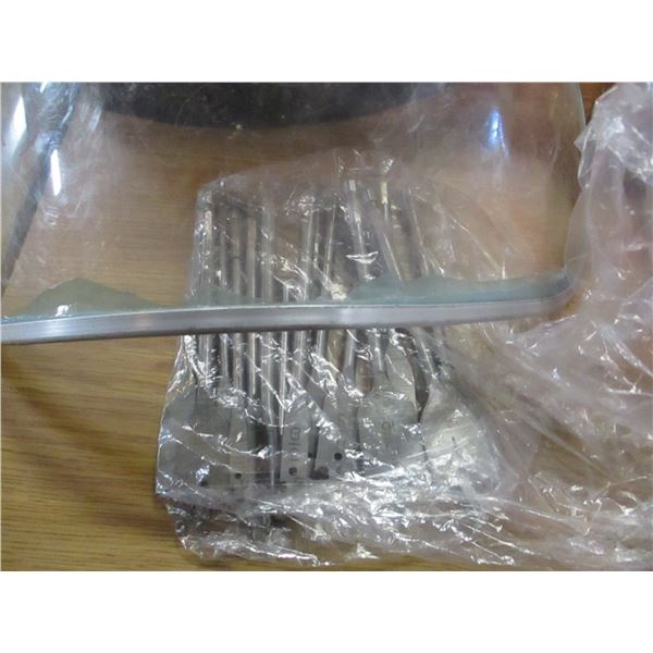 BOX C/W SAFETY SHIELD MAS, 25' AIR HOSE, TIE DOWNS, ROPE, EARPHONES