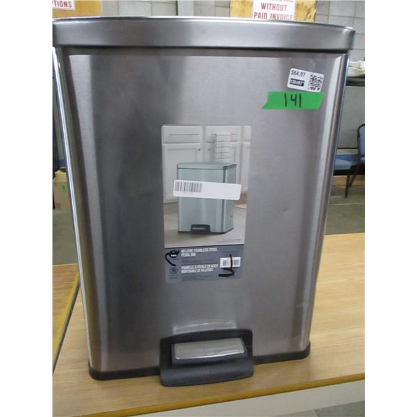 GARBAGE CAN (LID BROKE OFF)