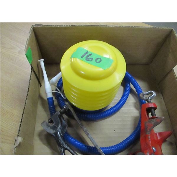 MANUAL GRINDER, HOLE PUNCH, HAND AIR PUMP