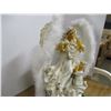 Image 3 : LIGHT UP ANGEL ORNAMENT