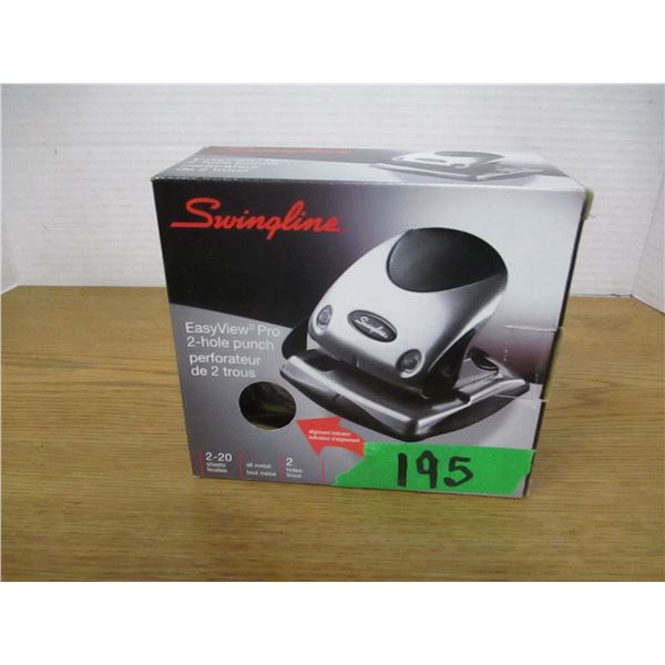 SWINGLINE 2 HOLE PUNCH