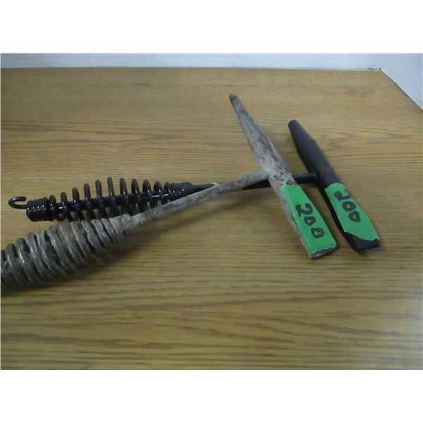 2 CHIPPING HAMMERS