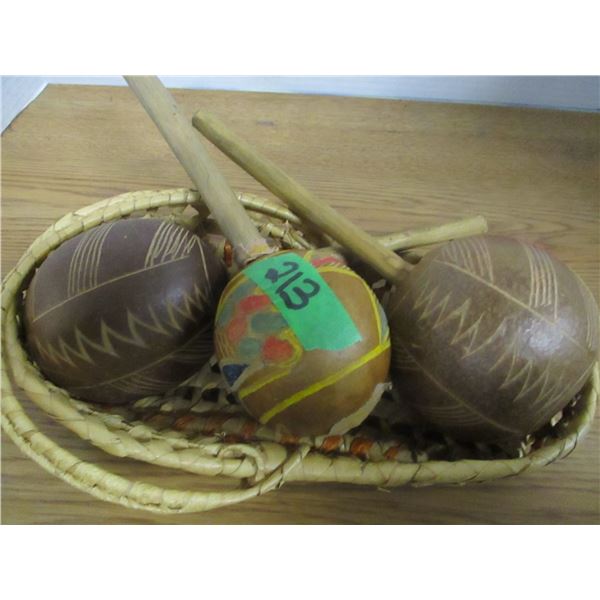 BASKET C/W 3 RATTLES