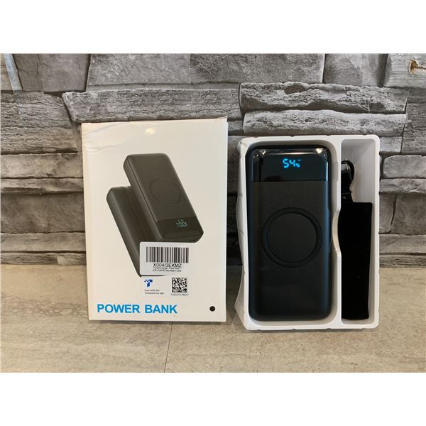 Wireless Portable Power Bank With Magnetic Charge 40800mAh