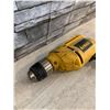 Image 2 : Dewalt 3/8" Drill DW106 - Works