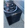 Image 8 : Alpine Type E 12 in Subwoofer in Box