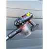 Image 7 : Lot of 2 Dyson Stick Vacuums