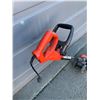 Image 2 : Black & Decker 2-in-1 Landscape Edger & Trencher
