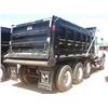 Image 3 : 2009 MACK GU713 TRI-AXLE DUMP