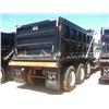 Image 3 : 2009 MACK GU713 TRI-AXLE DUMP