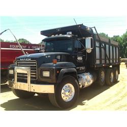 2000 MACK RD688S TRI-AXLE DUMP