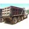 Image 2 : 2002 MACK RD688S TRI-AXLE DUMP